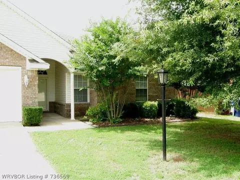 7004 Red Pine Dr, Fort Smith, AR 72916 photo 2