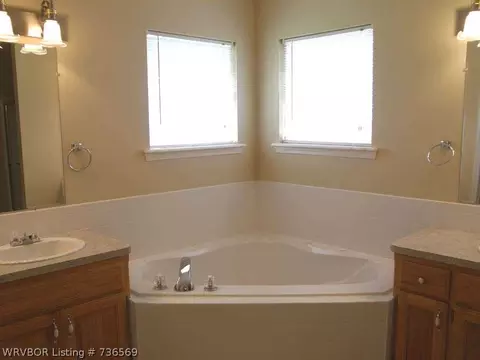 7004 Red Pine Dr, Fort Smith, AR 72916 photo 12