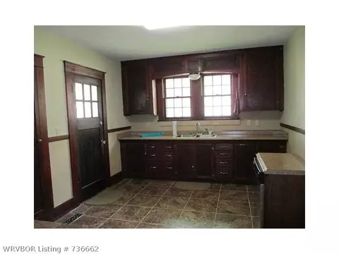 319 Webster St, Alma, AR 72921 photo 5