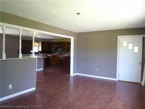 425 E Mountain St, Huntington, AR 72940 photo 4