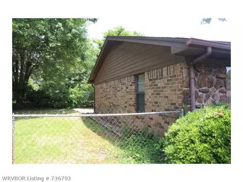 8801 Fresno St, Fort Smith, AR 72903 photo 3