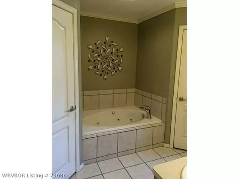1000 Jessie Dr, Lavaca, AR 72941 photo 10