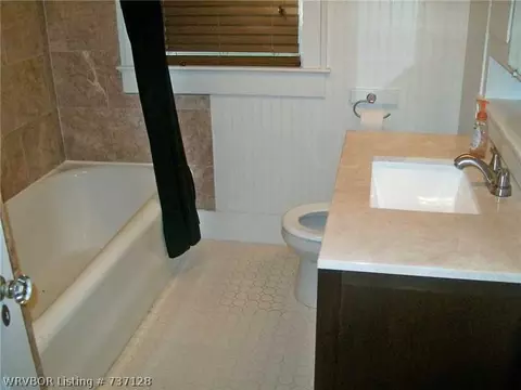 38 Davis St, Alma, AR 72921 photo 7