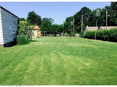 2419 S N St, Fort Smith, AR 72901 photo 17