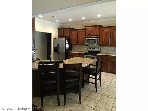 12105 Ridgefield Dr, Fort Smith, AR 72916 photo 6