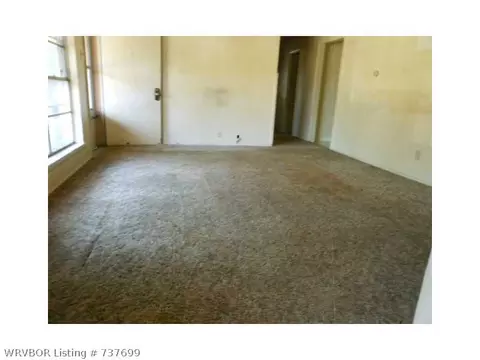 8128 Cypress Ave, Fort Smith, AR 72908 photo 4