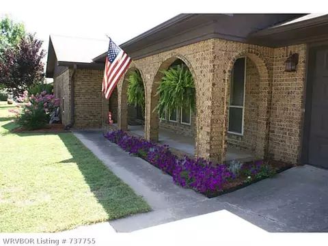 8312 Clover Dr, Fort Smith, AR 72908 photo 2