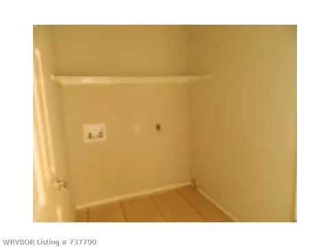 301 Bordeaux Cir, Fort Smith, AR 72908 photo 6