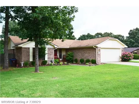 1609 Princeton Dr, Fort Smith, AR 72908 photo 2