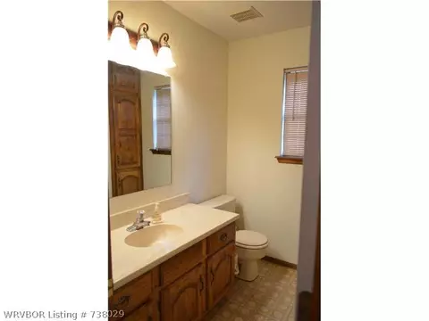 1609 Princeton Dr, Fort Smith, AR 72908 photo 14