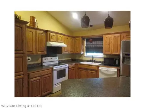15613 Clark Ln, Fort Smith, AR 72916 photo 3