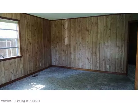 123 E Market St, Ozark, AR 72949 photo 4