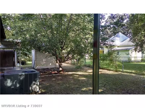 123 E Market St, Ozark, AR 72949 photo 13
