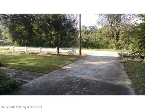 123 E Market St, Ozark, AR 72949 photo 16