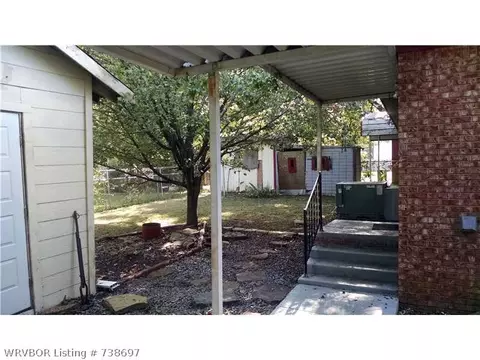 123 E Market St, Ozark, AR 72949 photo 15