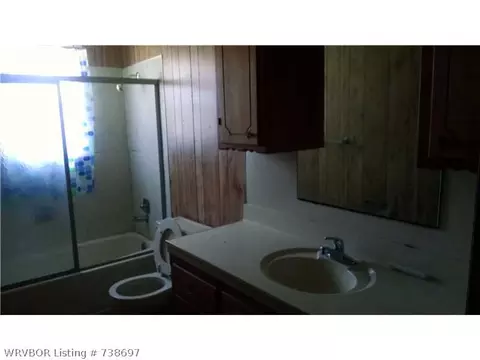 123 E Market St, Ozark, AR 72949 photo 8