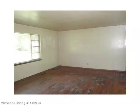 5210 N T St, Fort Smith, AR 72904 photo 4