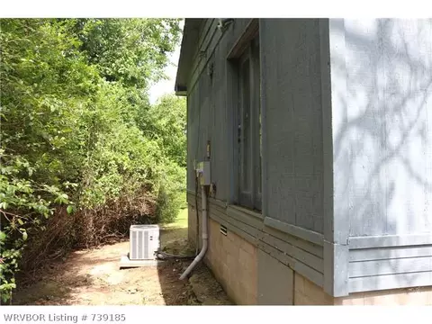 1105 Tancred St, Fort Smith, AR 72903 photo 2