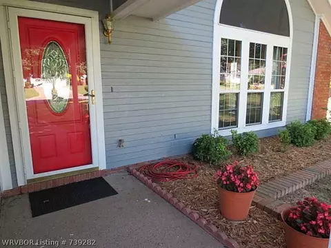 3201 Newport Pl, Fort Smith, AR 72903 photo 2