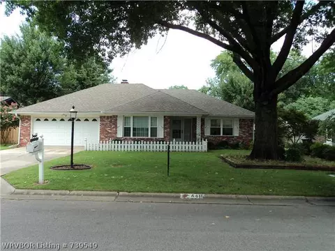 4415 Victoria Dr, Fort Smith, AR 72904 photo 1
