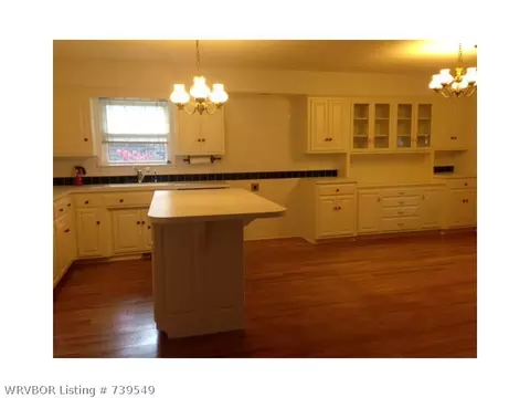 4415 Victoria Dr, Fort Smith, AR 72904 photo 4