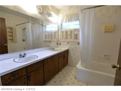 2106 S M St, Fort Smith, AR 72901 photo 13