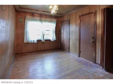 2106 S M St, Fort Smith, AR 72901 photo 9