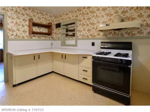 2106 S M St, Fort Smith, AR 72901 photo 8
