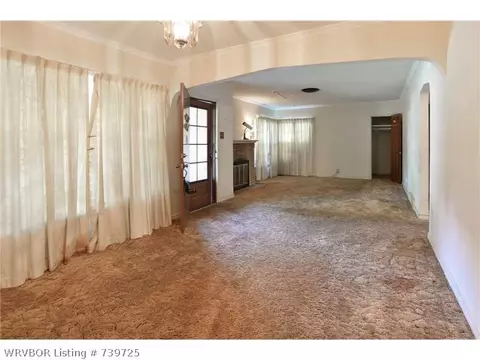 2106 S M St, Fort Smith, AR 72901 photo 5