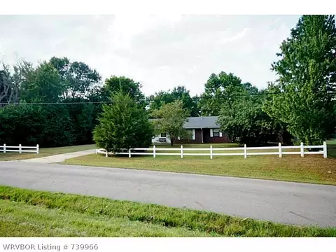 1007 E Mckenzie Ave, Pocola, OK 74902 photo 1