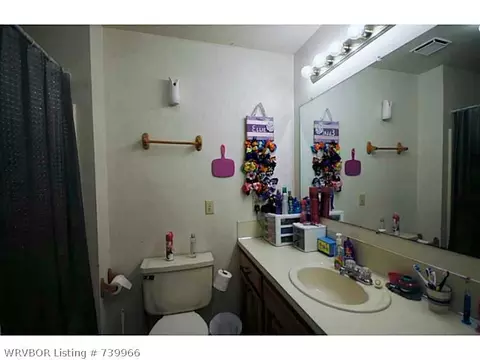 1007 E Mckenzie Ave, Pocola, OK 74902 photo 11