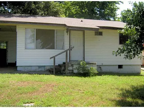 2915 S 12th St, Fort Smith, AR 72901 photo 2