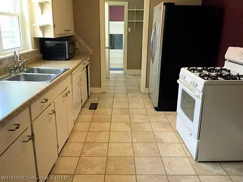 2100 S S St, Fort Smith, AR 72901 photo 12