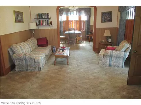 817 E Chism St, Paris, AR 72855 photo 2