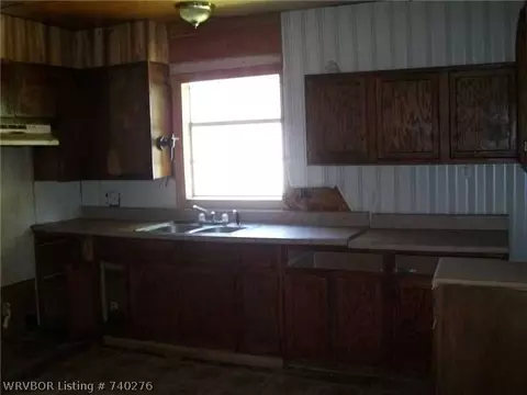2216 N 9 St, Fort Smith, AR 72904 photo 4