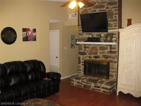 9100 Bryn Mawr Cir, Fort Smith, AR 72908 photo 4