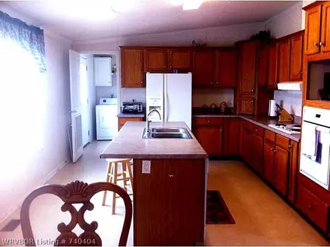 3204 E Highway 96 Hwy, Lavaca, AR 72941 photo 7