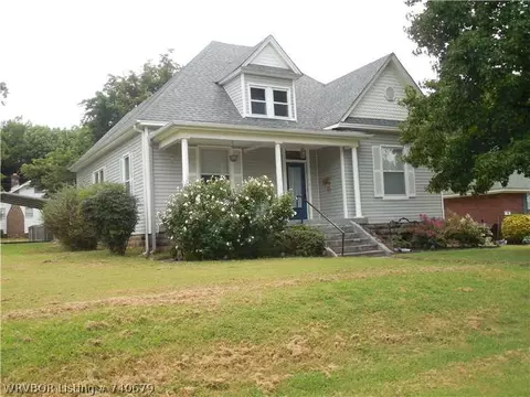 2220 S L St, Fort Smith, AR 72901 photo 2