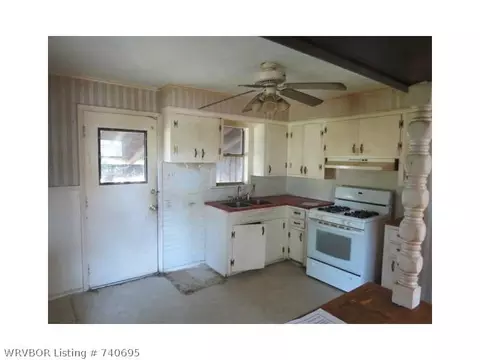 915 Belmont St, Fort Smith, AR 72908 photo 3