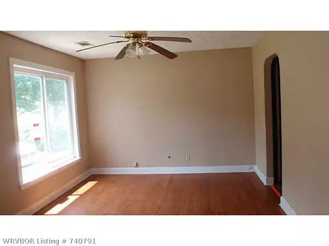 4019 Morris Dr, Fort Smith, AR 72904 photo 2