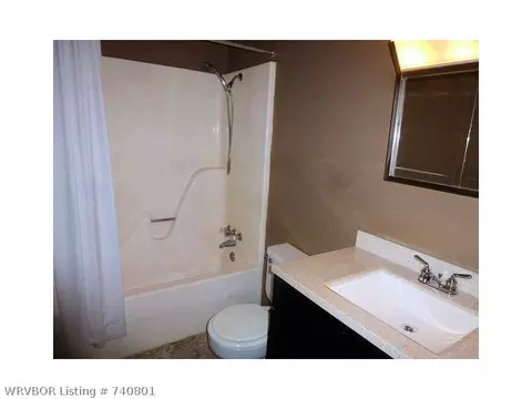 1412 15th Ter, Barling, AR 72923 photo 8