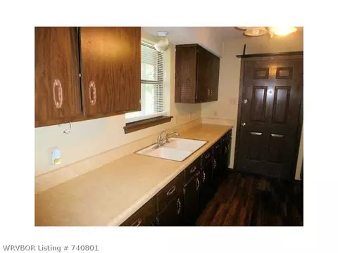 1412 15th Ter, Barling, AR 72923 photo 4