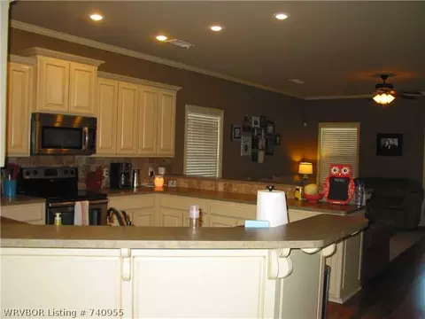 106 S 14 St, Lavaca, AR 72941 photo 6