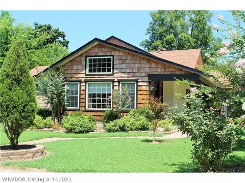 2715 Herbert St, Fort Smith, AR 72901 photo 3