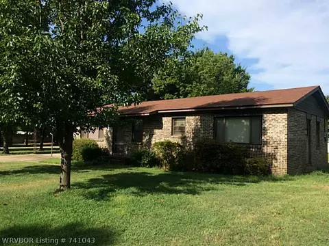 503 N Vine St, Hackett, AR 72937 photo 2