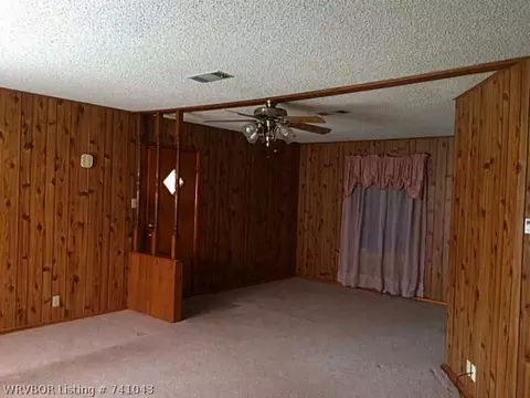 503 N Vine St, Hackett, AR 72937 photo 4