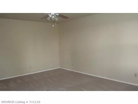 2701 S Utica St, Fort Smith, AR 72901 photo 3