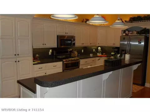 2724 Westlake Dr, Lavaca, AR 72941 photo 3