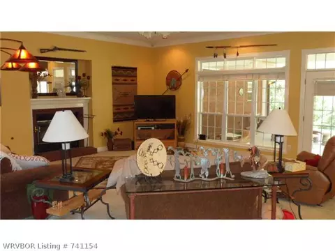 2724 Westlake Dr, Lavaca, AR 72941 photo 6