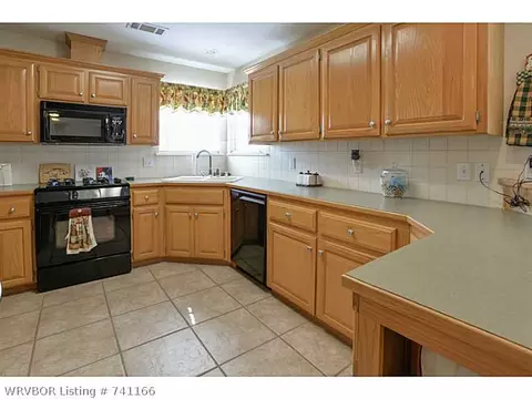 2203 Joyce Dr, Lavaca, AR 72941 photo 11